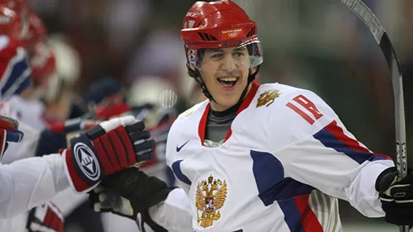 Получения американского гражданства Российской звездой НХЛ Евгением Малкиным